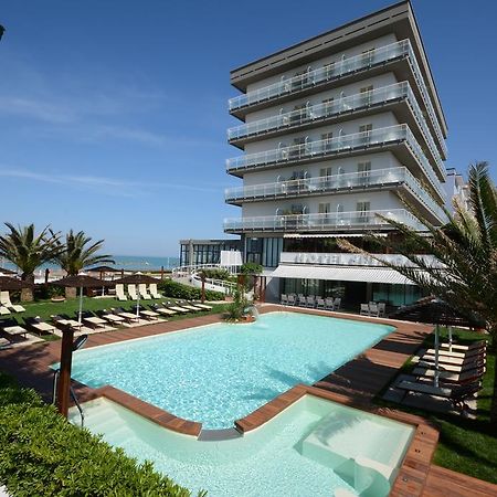 Hotel Spiaggia Pesaro Extérieur photo