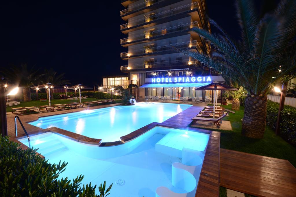 Hotel Spiaggia Pesaro Extérieur photo