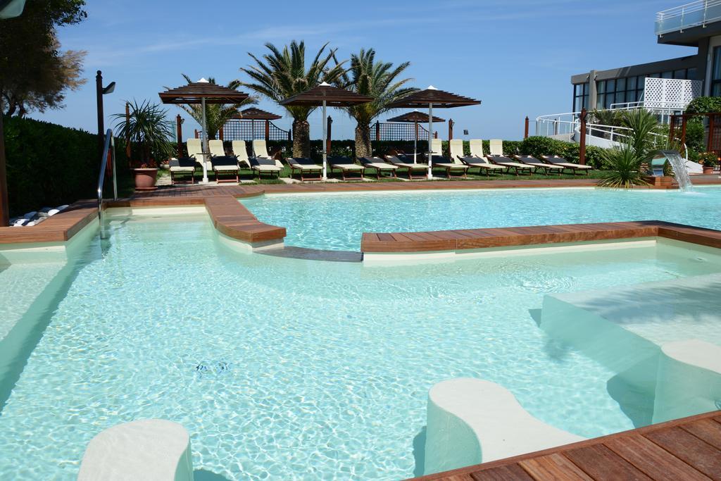 Hotel Spiaggia Pesaro Extérieur photo